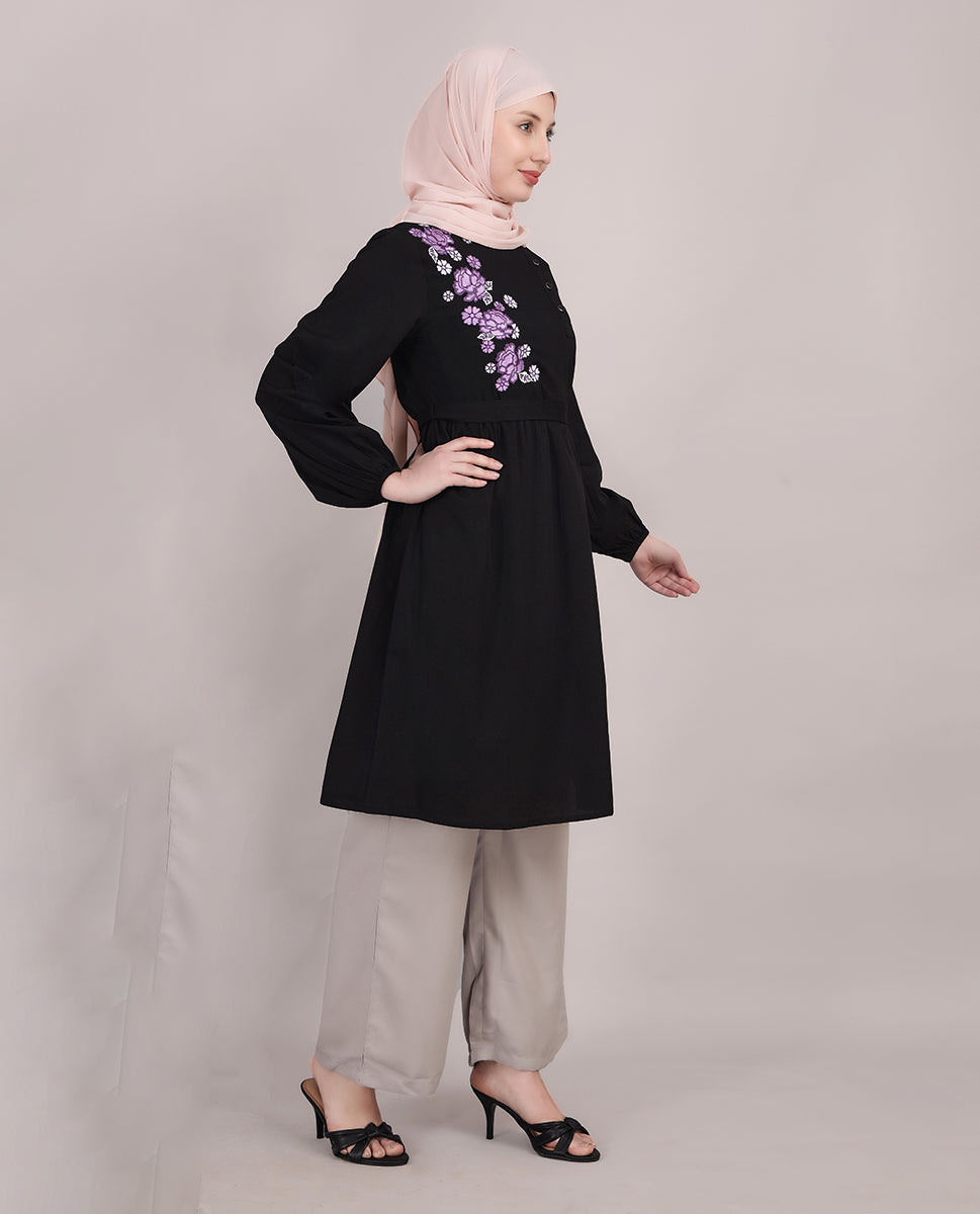 Touch Of Bloom Midnight Charm Top