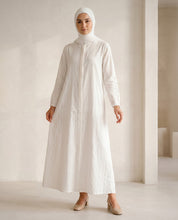 Sacred Journey Concealed Zip White Abaya