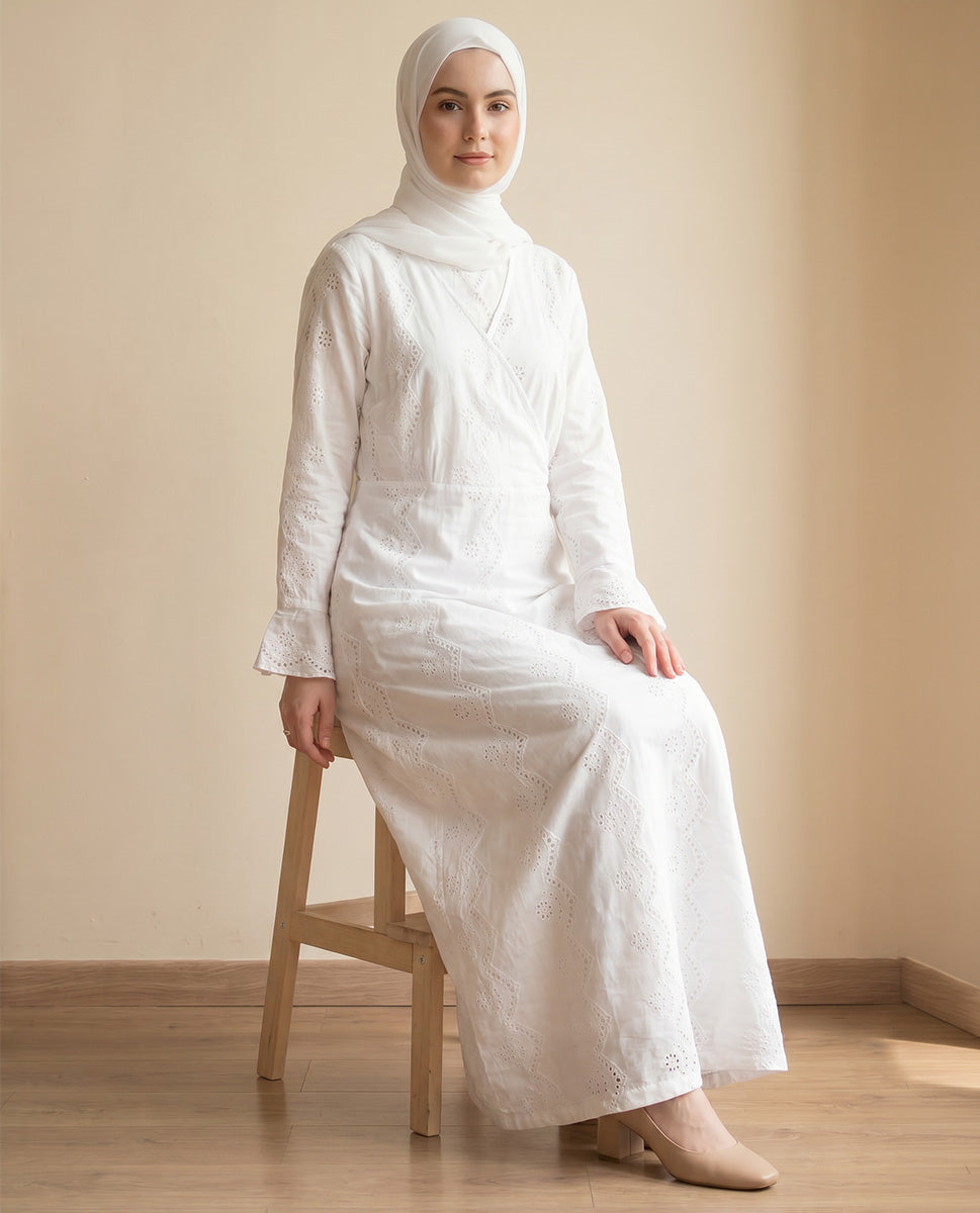 Delicate Eyelet Cotton Pilgrimage Gown