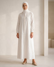 Sacred Journey Concealed Zip White Abaya
