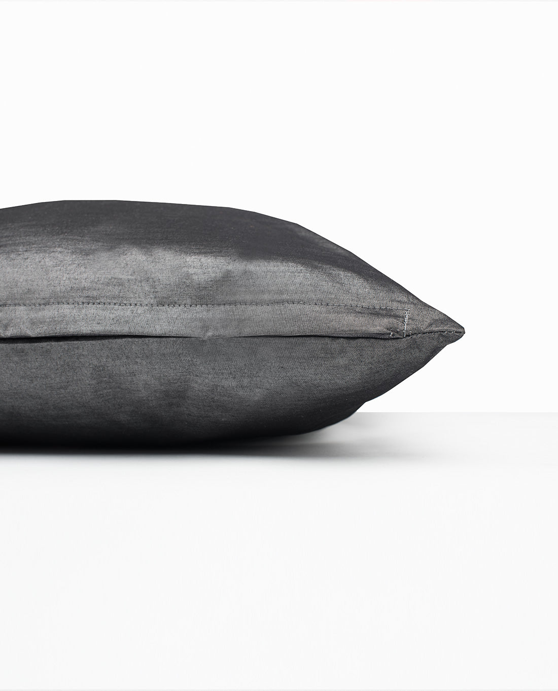 'Light' ArabicCalligraphy Cushion Cover - Black / Silver